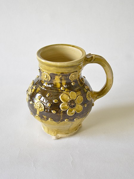 http://www.poteriedesgrandsbois.com/files/gimgs/th-31_PCH001-01-poterie-médiéval-des grands bois-pichets-pichet.jpg